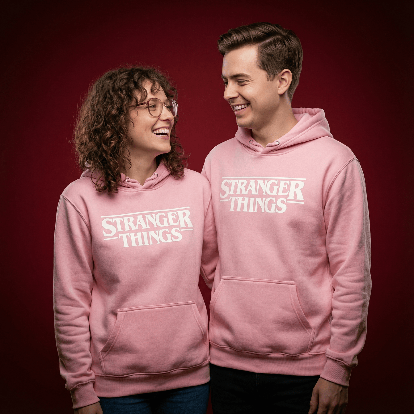 Hoodie z logo 'Stranger Things' - strangershirts